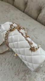 ⁦Chanel 
Mini Bag White Leather⁩ - الصورة ⁦2⁩