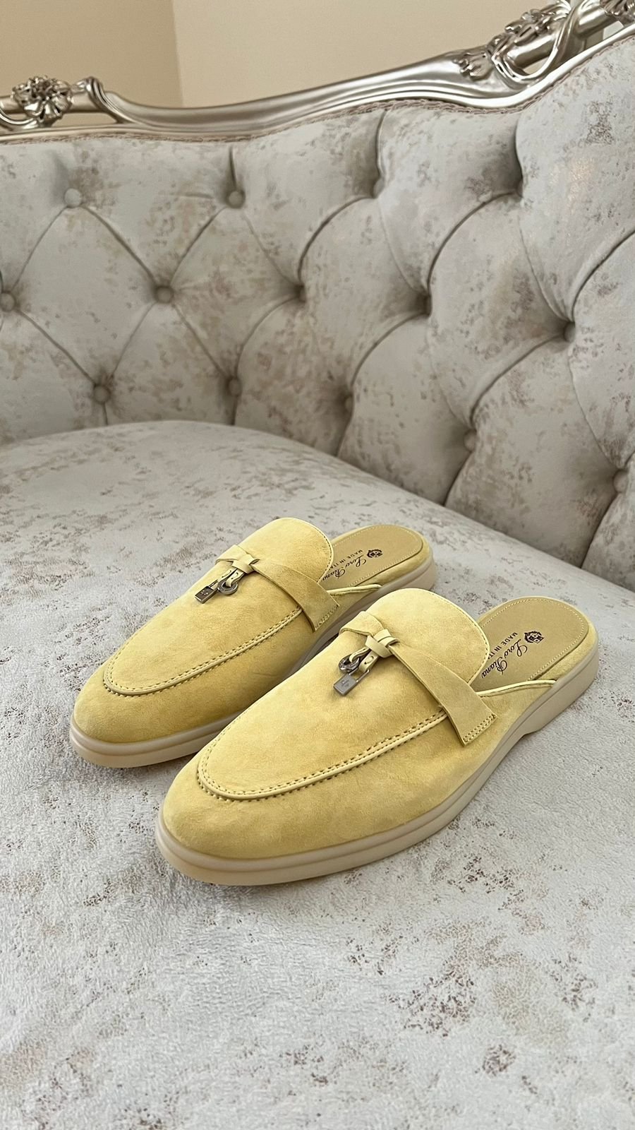 WhatsApp-Image-2024-08-05-at-5.30.30-PM.jpeg Loro Piana Summer Walk Yellow Babouch - الصورة 1