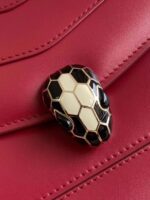 ⁦BVLGARI Serpenti Forever Small Shoulder Bag⁩ - الصورة ⁦6⁩