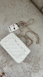 ⁦Chanel 
Mini Bag White Leather⁩ - الصورة ⁦8⁩