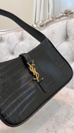 ⁦SAINT LAURENT⁩ - الصورة ⁦5⁩