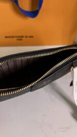 ⁦LOUIS VUITTON⁩ - الصورة ⁦3⁩