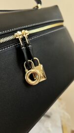 ⁦Loro Piana⁩ - الصورة ⁦4⁩