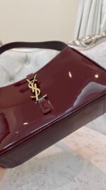 ⁦SAINT LAURENT⁩ - الصورة ⁦4⁩