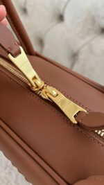 ⁦MIU MIU⁩ - الصورة ⁦2⁩