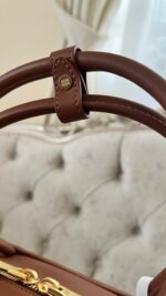 ⁦MIU MIU⁩ - الصورة ⁦3⁩